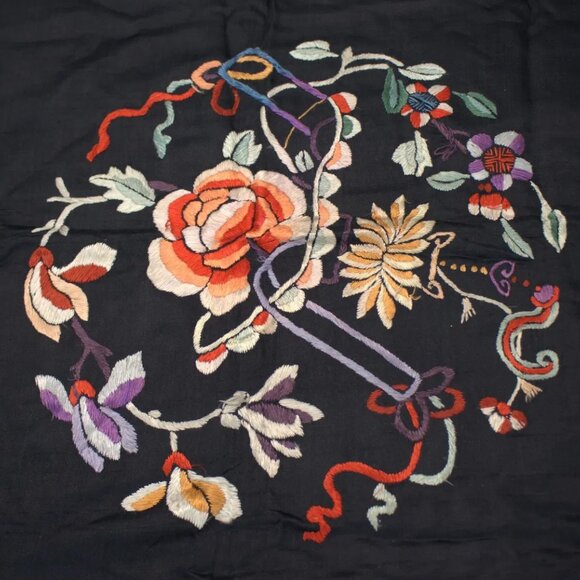 Antique Silk Hand Embroidered Asian Table Square/Shawl - Picture 2 of 6